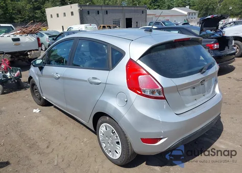 2015 Ford Fiesta S z USA, uszkodzony, nr VIN 3FADP4TJ7FM222068